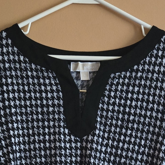 Michael Kors top, size S. - Picture 2 of 5